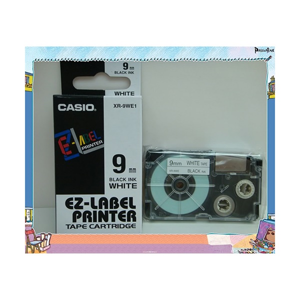 Feliratozo_szalag_CASIO_XR_9WE1_9mmx8m_feheren_fekete-i513091.jpg