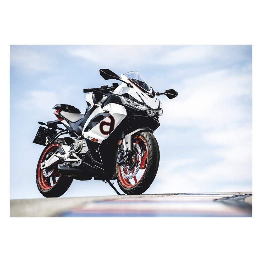 Falinaptar_TOPTIMER_T092_450x315mm_fekvo_Motorbikes_2027-i2697543.jpg