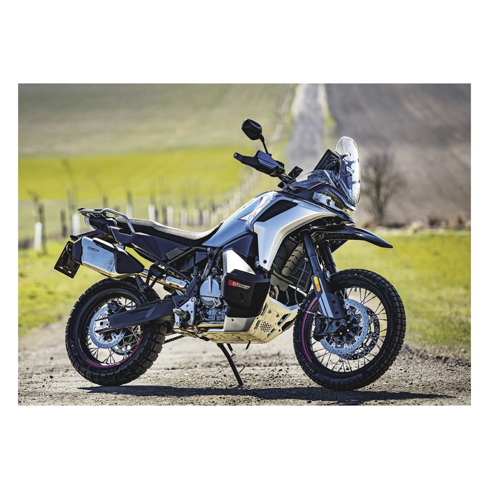 Falinaptar_TOPTIMER_T092_450x315mm_fekvo_Motorbikes_2027-i2697554.jpg